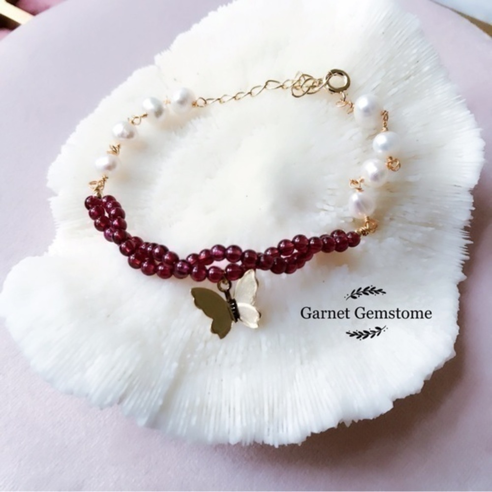 COPY - Garnet ( January Birthstone)  Gemstone & Pearls Bracelet